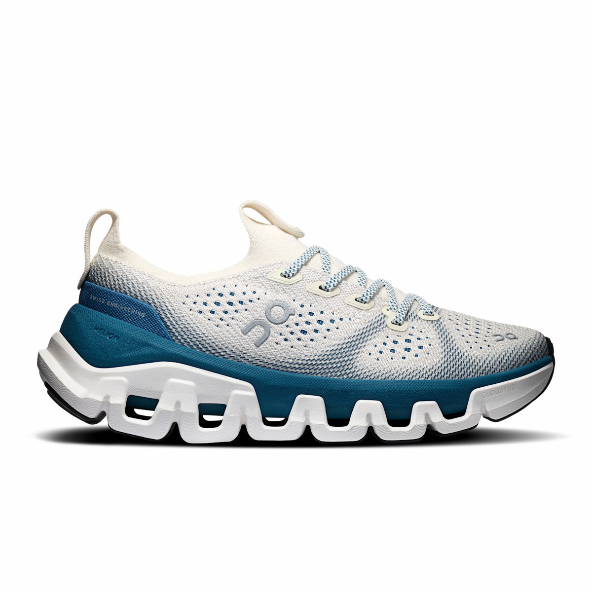 On United States Signature / Women's Cloud X Tempo - Ivory/Camellia