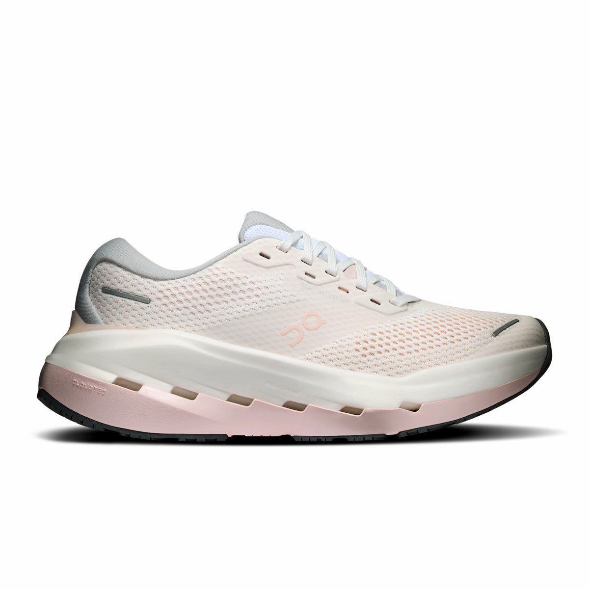 On United States Essential / Women's Cloudrunner 3 Max - White/Verdite
