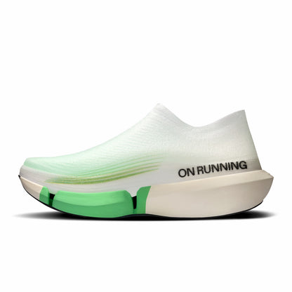On United States Everyday / LightSpray Cloudboom Strike 2 - White/Verdite