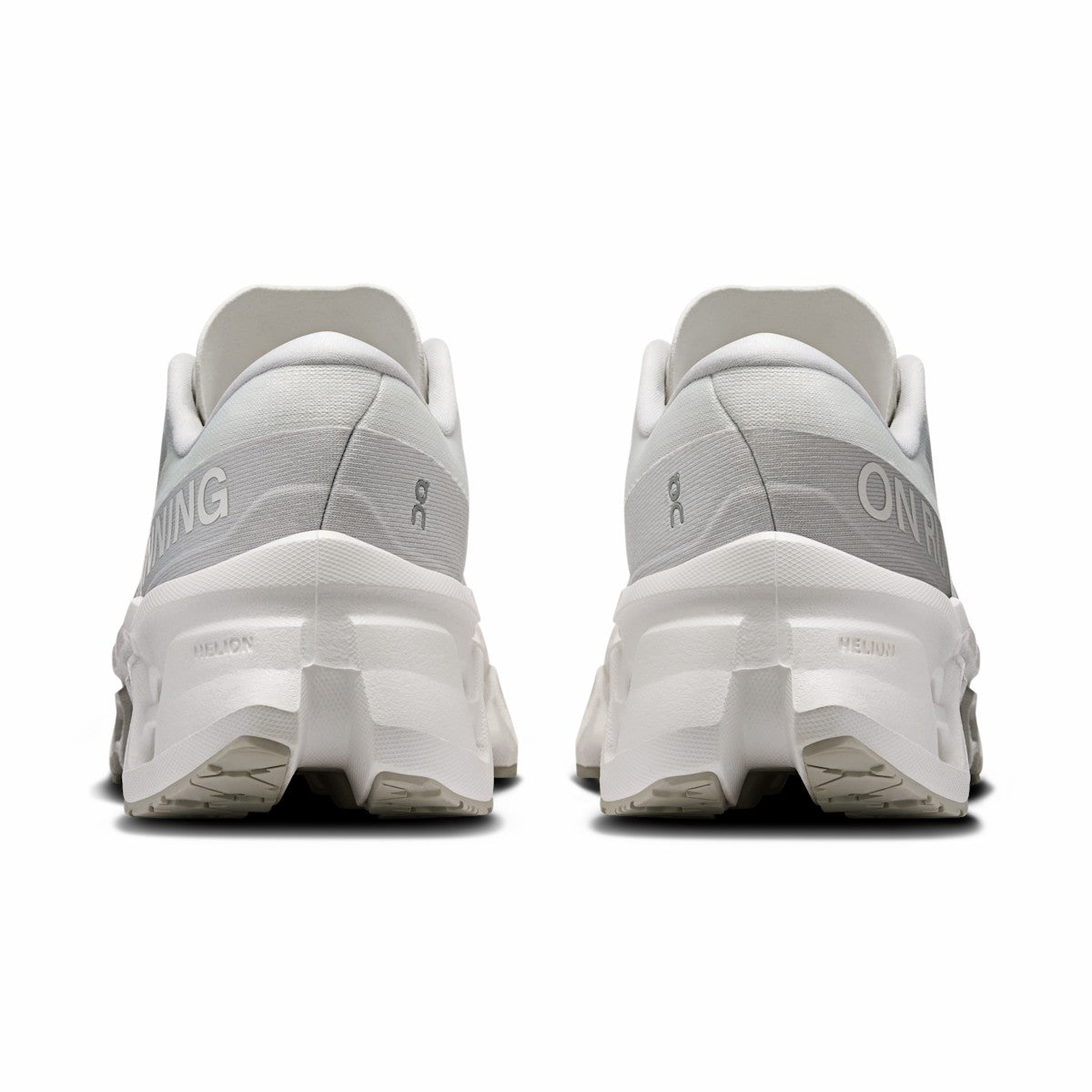On United States Classic / Women's Cloudmonster 3 - White/Wolf