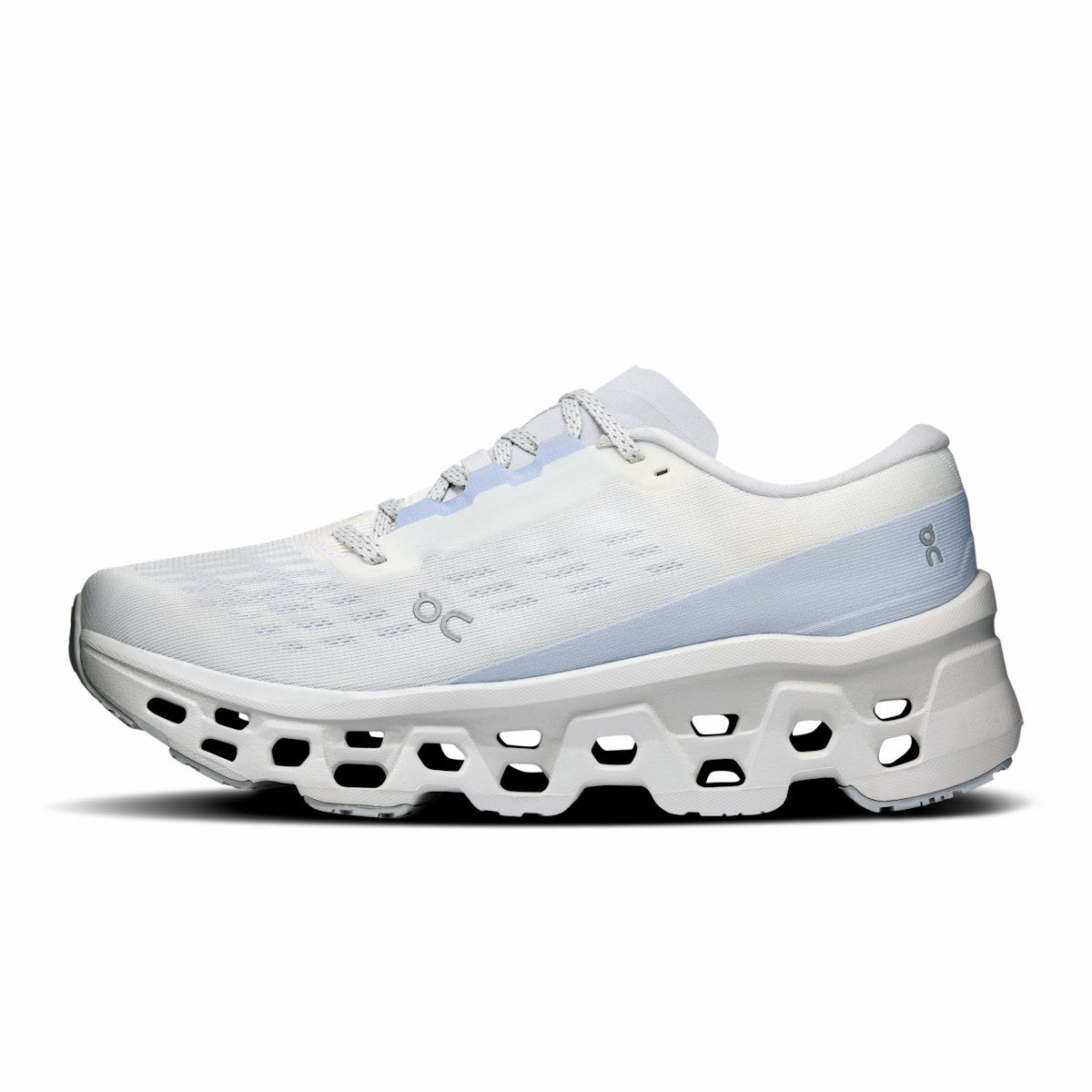 On United States Great Value / Women's Cloudmonster 3 - White/Frost