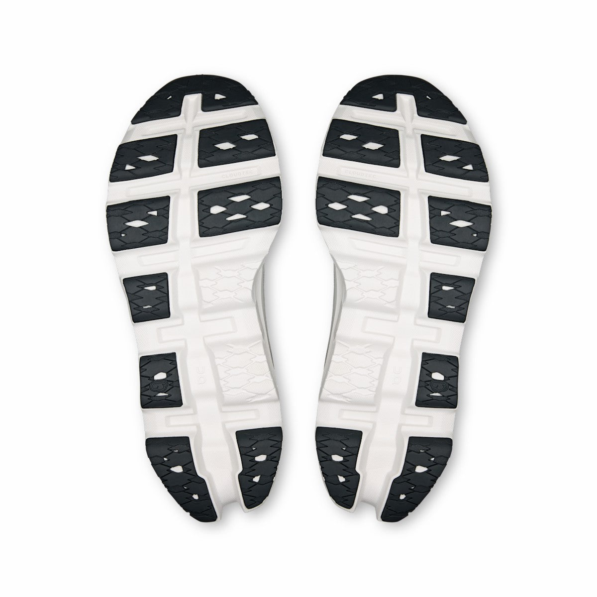 On United States Value / Women's Cloudmonster 3 - Truffle/Ivory