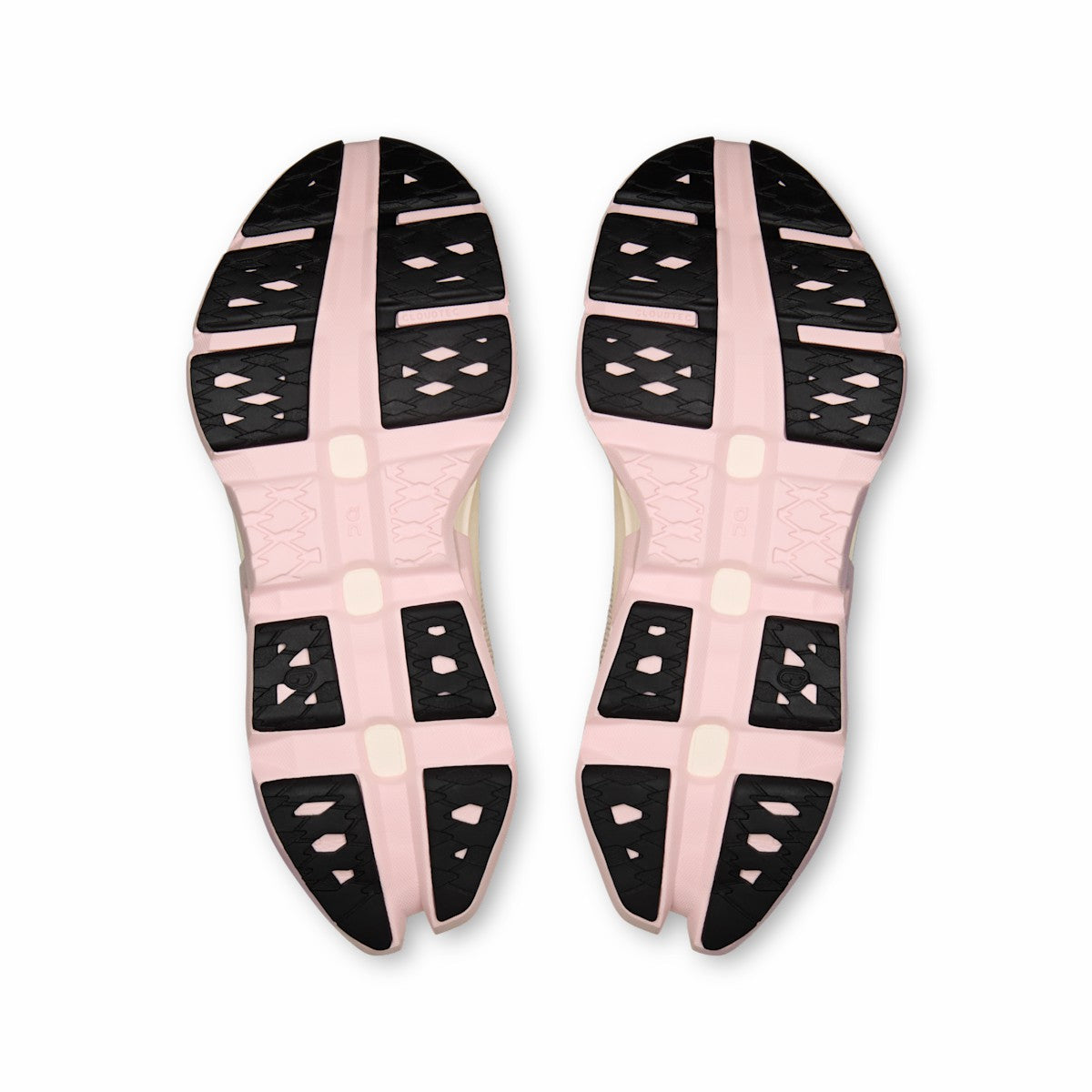 On United States Everyday / Women's Cloudmonster 3 Hyper - Ivory/Peony