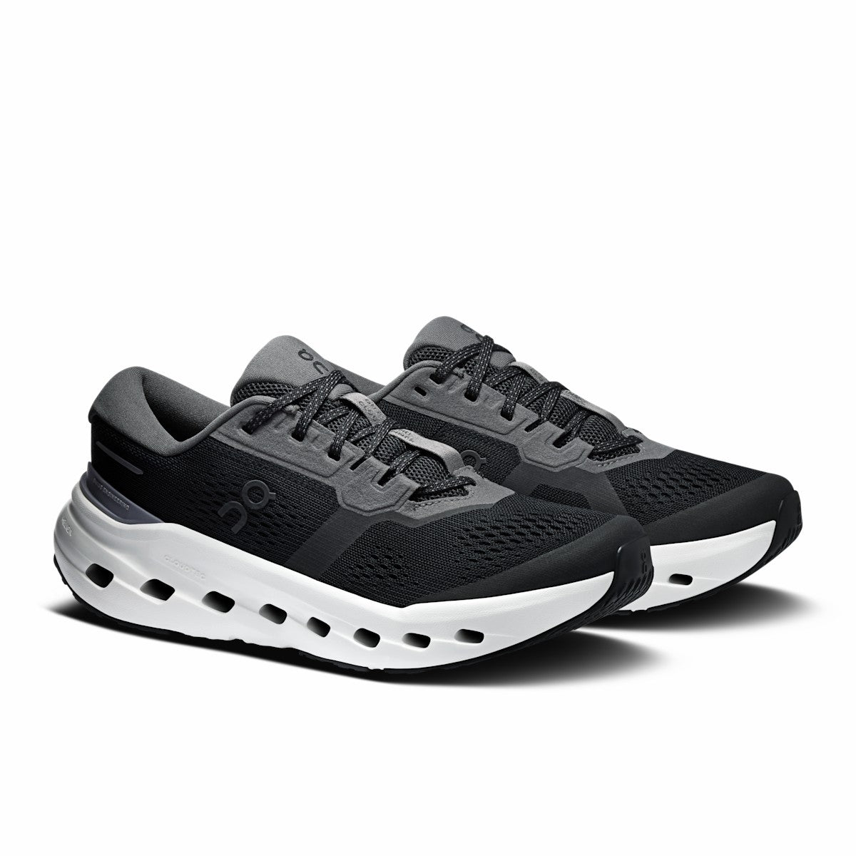 On United States New / Women's Cloudrunner 3 - Black/Ivory