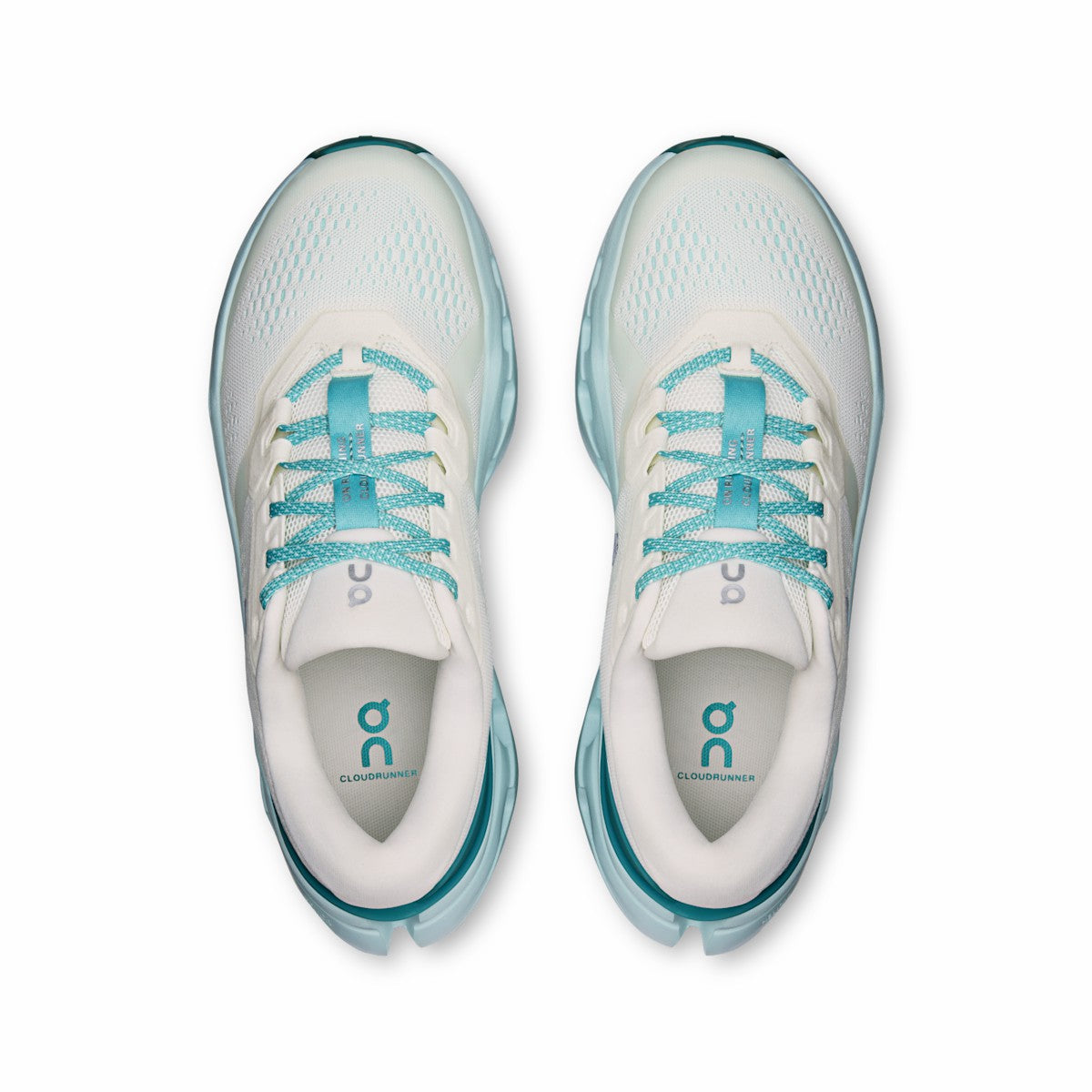 On United States Classic / Women's Cloudrunner 3 - Ivory/Aquamarine