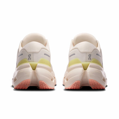 On United States Discount / Women's Cloudrunner 3 - Ivory/Dew