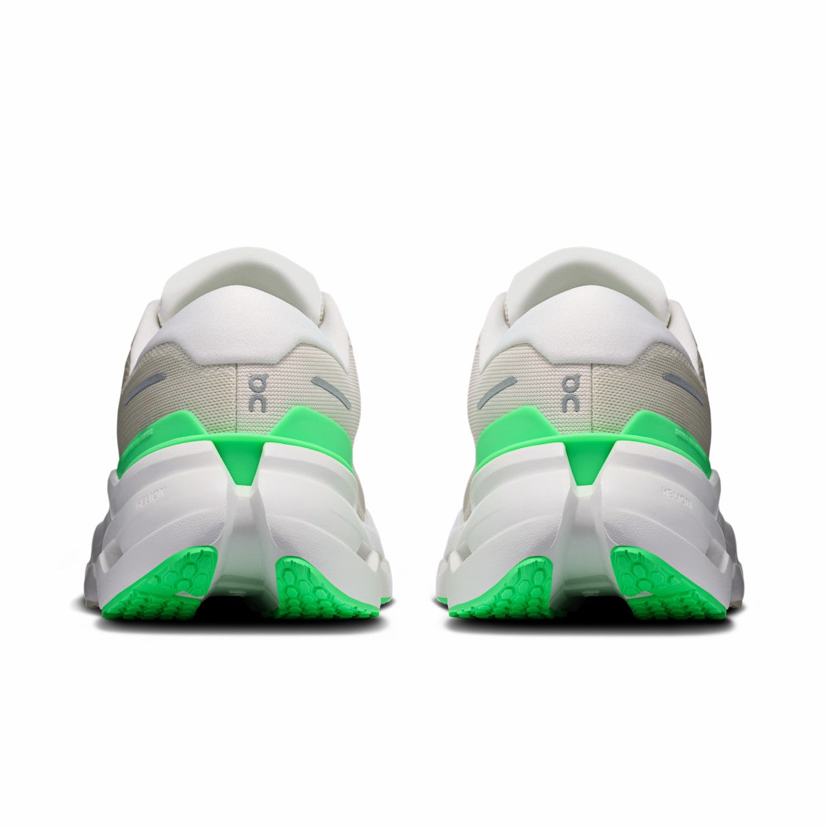 On United States Deals / Women's Cloudrunner 3 - Ghost/Verdite