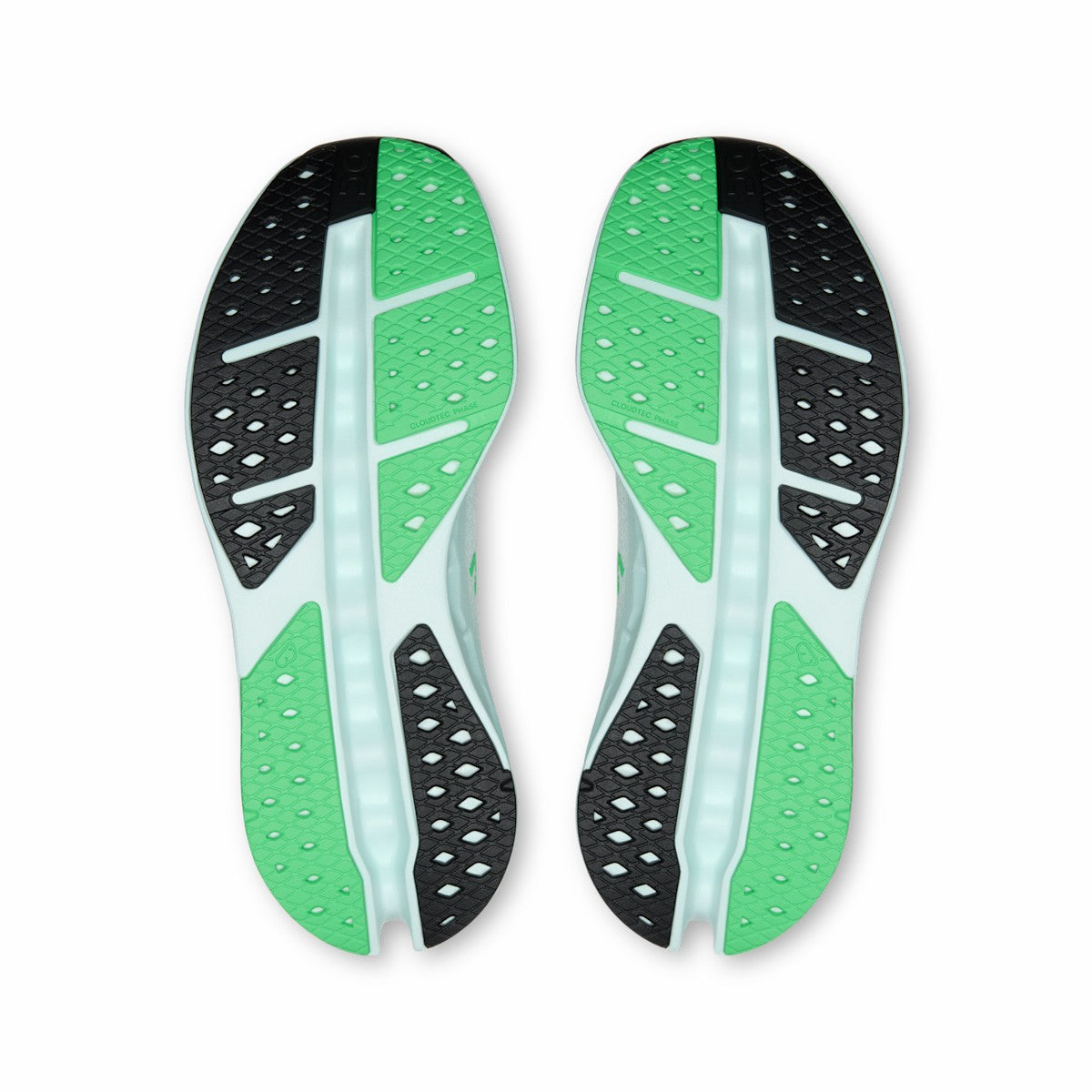 On United States Classic / Women's Cloudsurfer Max - Ivory/Flurry