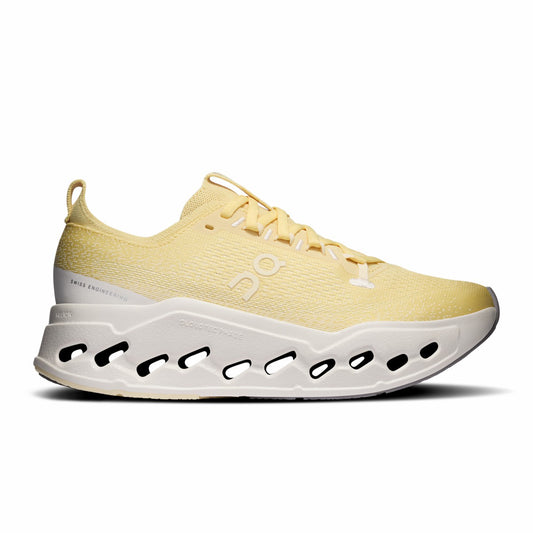 On United States Premium / Women's Cloudsurfer Max - Dijon/Ivory