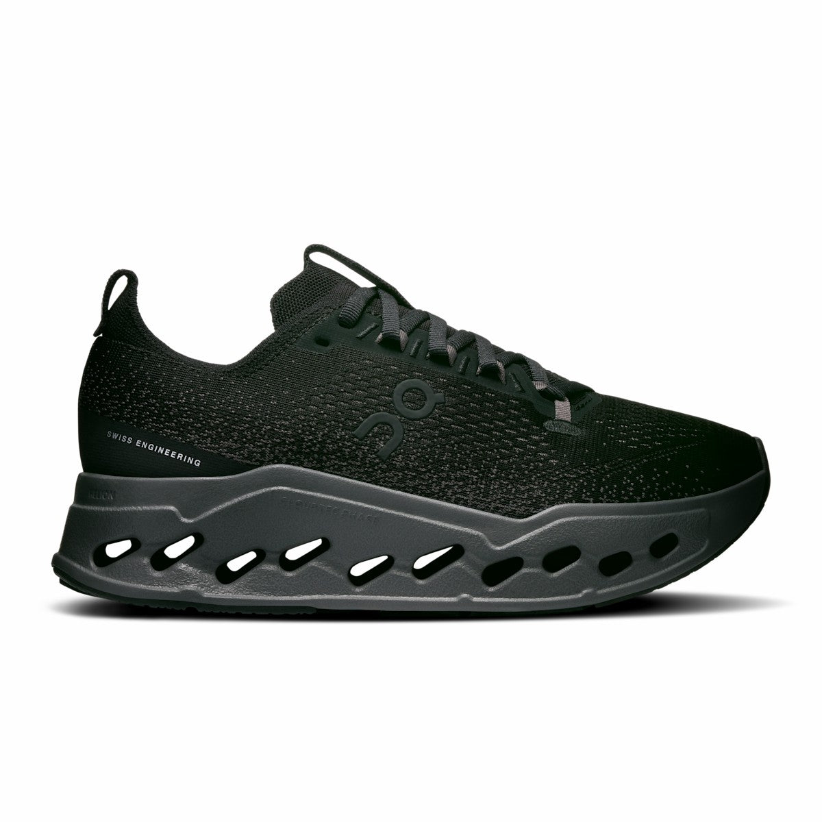 On United States Classic / Women's Cloudsurfer Max - Black/Eclipse