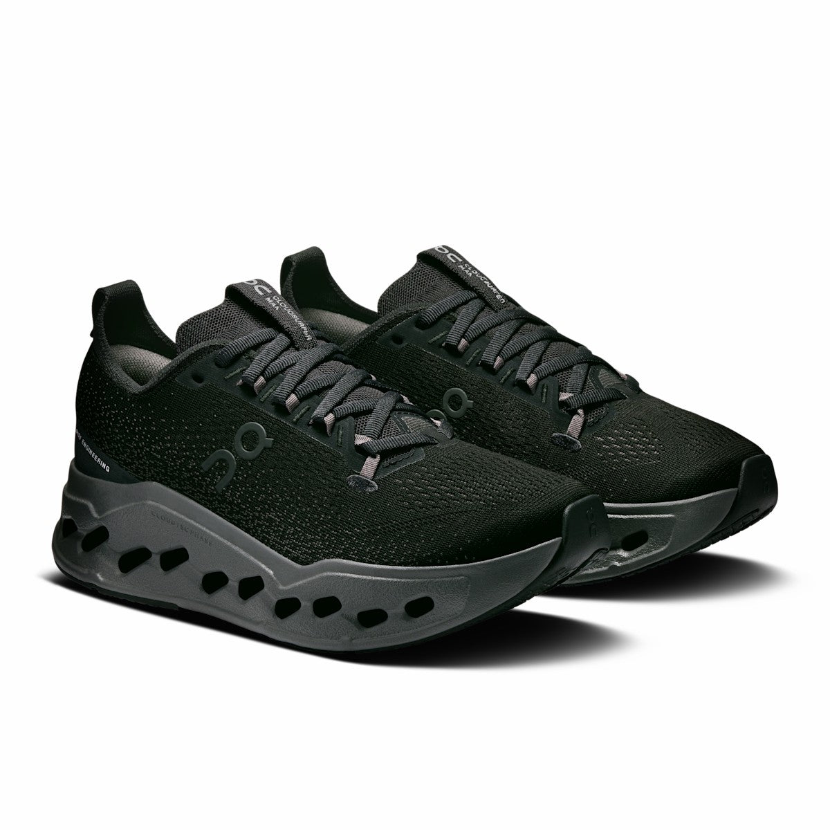 On United States Classic / Women's Cloudsurfer Max - Black/Eclipse