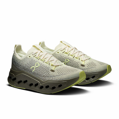 On United States Trusted / Women's Cloudsurfer Max - Seedling/Olive