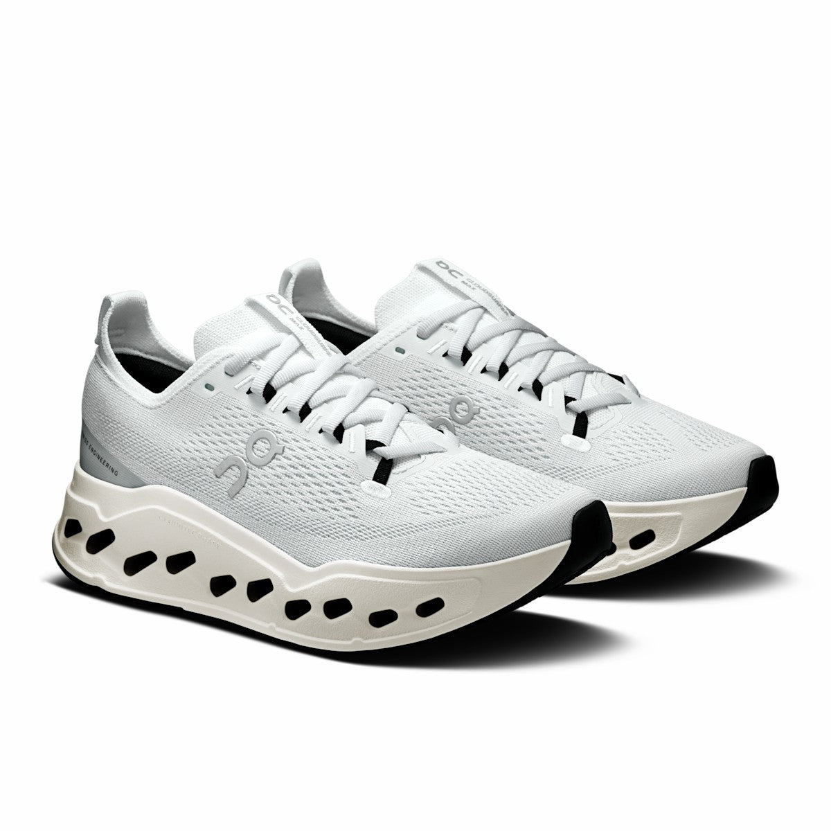 On United States Top Pick / Women's Cloudsurfer Max - White/White
