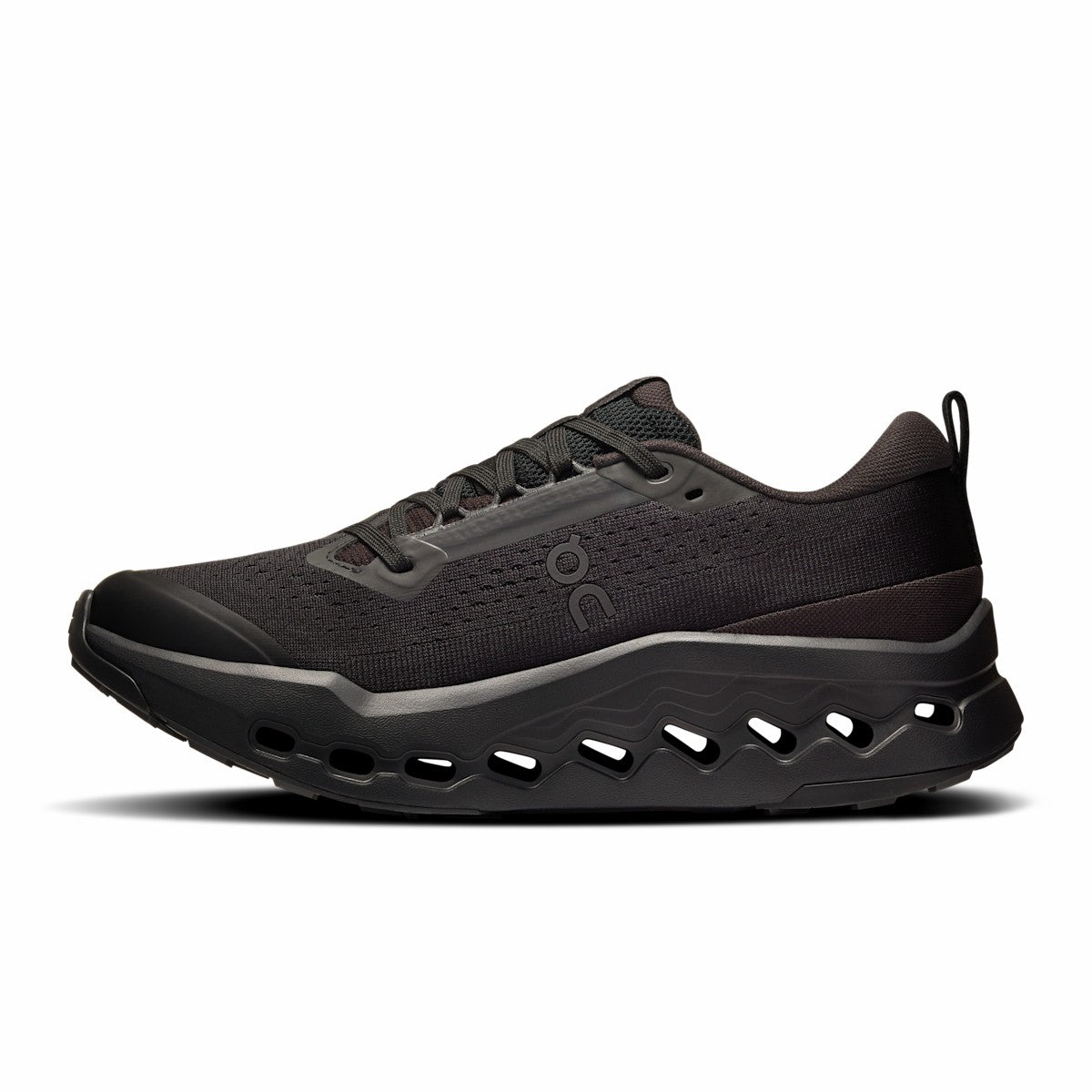 On United States Value / Women's Cloudsurfer Trail 2 - Black/Black