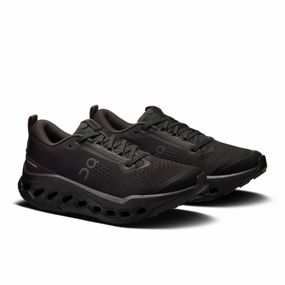 On United States Value / Women's Cloudsurfer Trail 2 - Black/Black