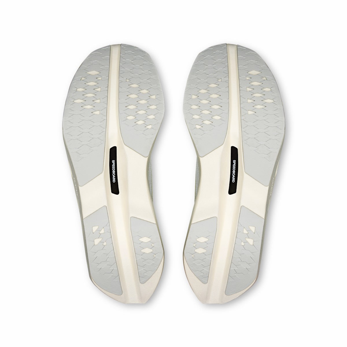 On United States Value / Women's Cloudboom Volt PAF - White/Gale