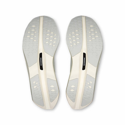 On United States Value / Women's Cloudboom Volt PAF - White/Gale