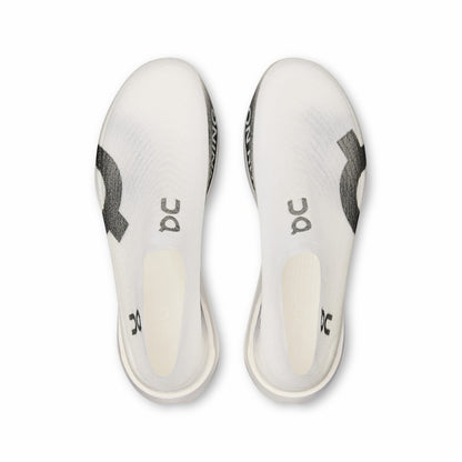 On United States Value / LightSpray Cloudboom Strike - White/Black