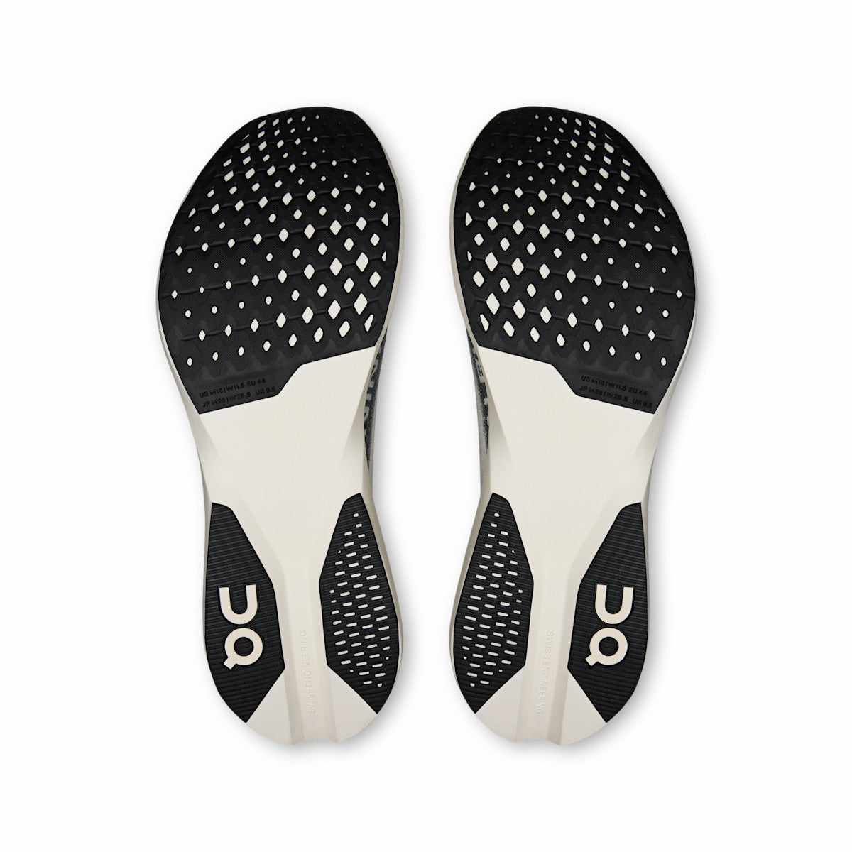 On United States Value / LightSpray Cloudboom Strike - White/Black