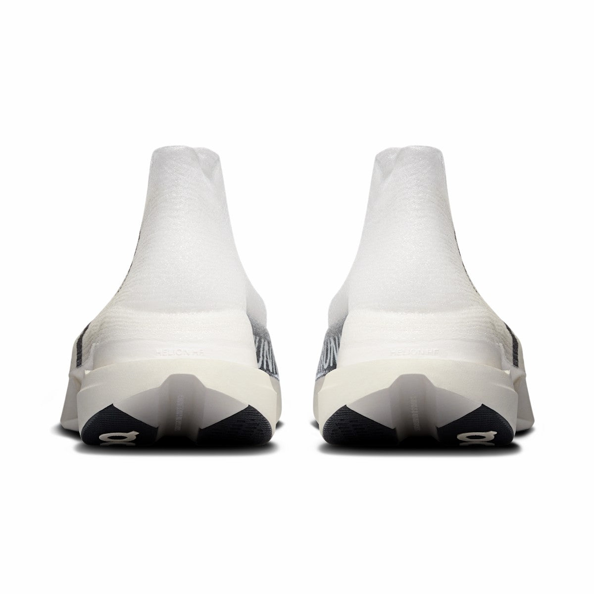 On United States Value / LightSpray Cloudboom Strike - White/Black