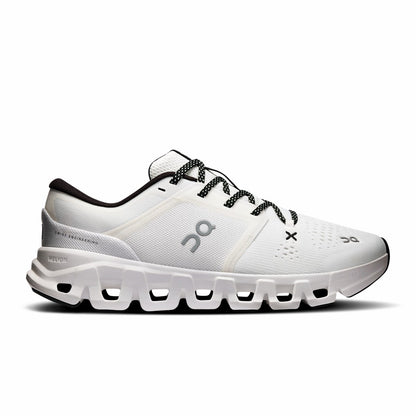 On United States Great Value / Women's Cloud X 5 - White/Black