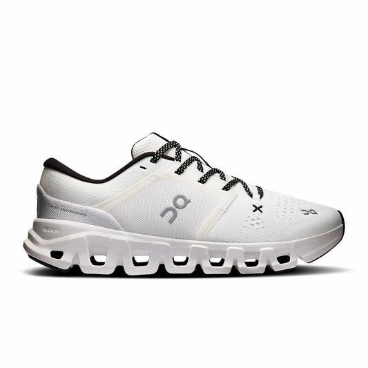 On United States Great Value / Women's Cloud X 5 - White/Black