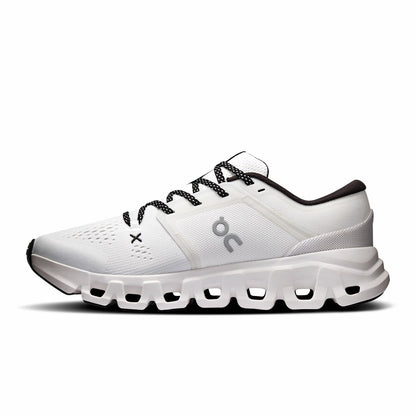 On United States Great Value / Women's Cloud X 5 - White/Black