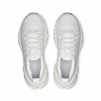 On United States Latest / Women's Cloud X Tempo - Ivory/Ice