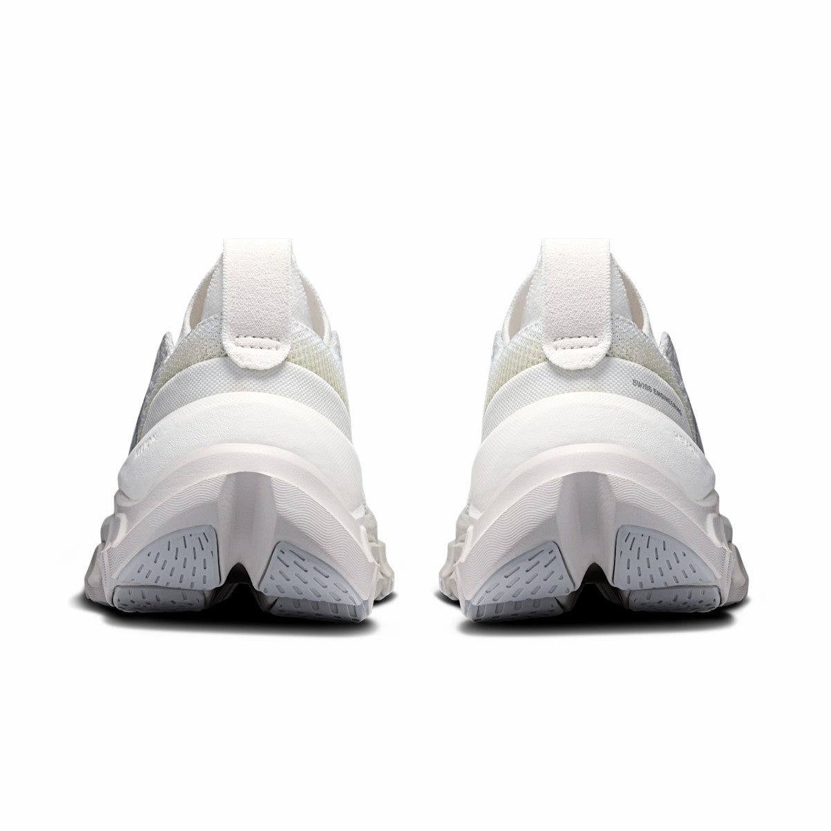 On United States Latest / Women's Cloud X Tempo - Ivory/Ice