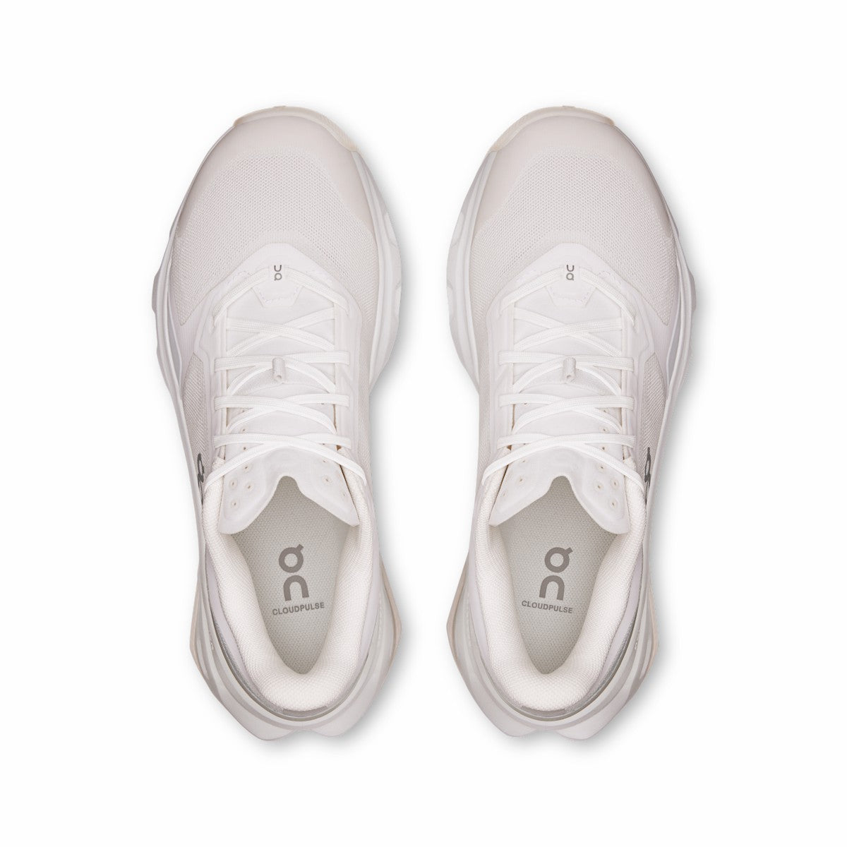On United States Classic / Women's Cloudpulse 2 - White/White