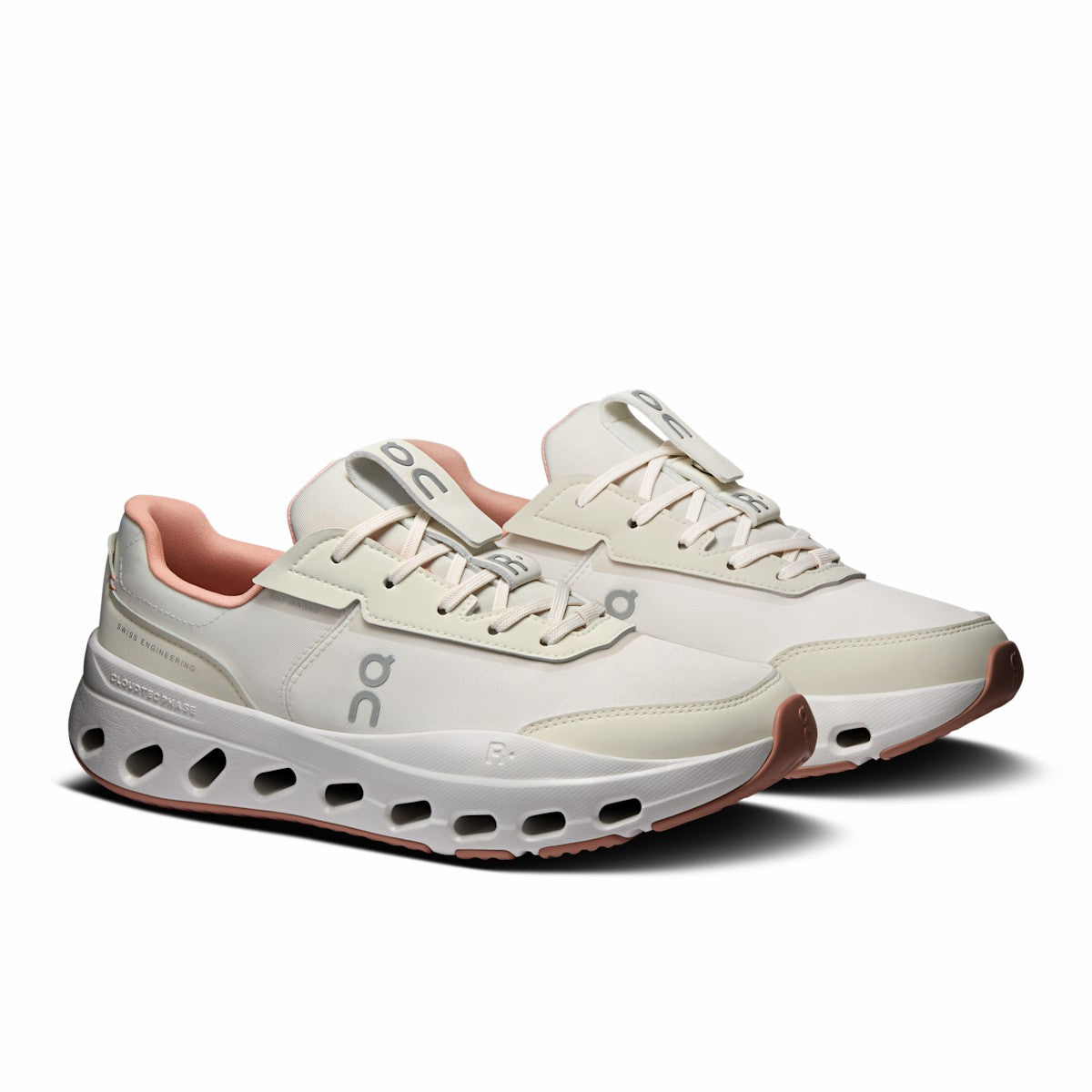 On United States Essential / Women's THE ROGER Wildcard - Dew/Argil