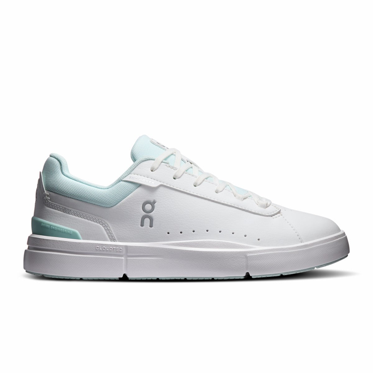 On United States Deals / Women's THE ROGER Advantage - Ivory/Ivory