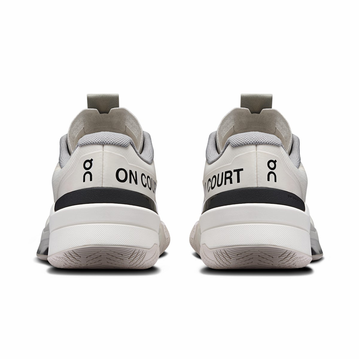 On United States Exclusive / Women's THE ROGER Pro Fire - Grain/Ivory