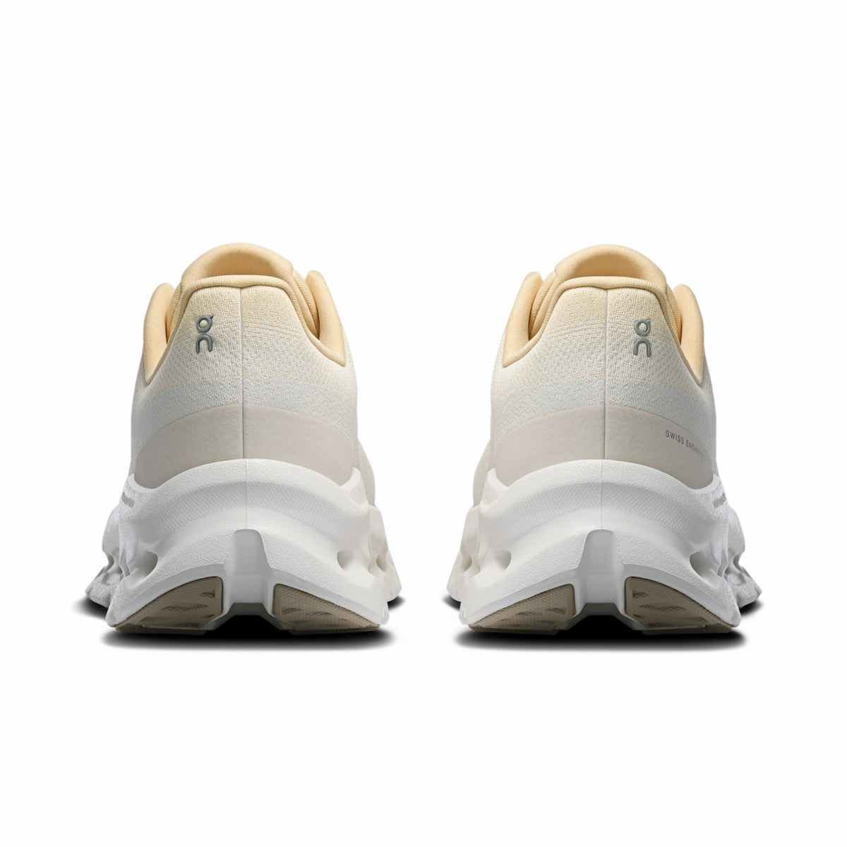 On United States Smart Buy / Women's Cloudtilt - Blonde/Dew