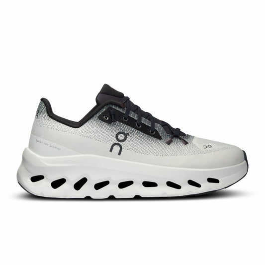 On United States Classic / Women's Cloudtilt - Black/Ivory