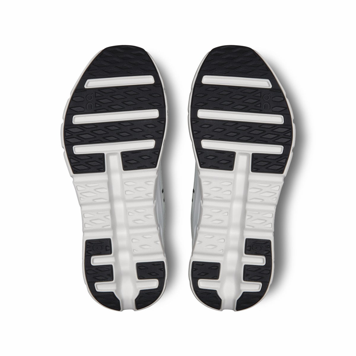 On United States Classic / Women's Cloudtilt - Black/Ivory