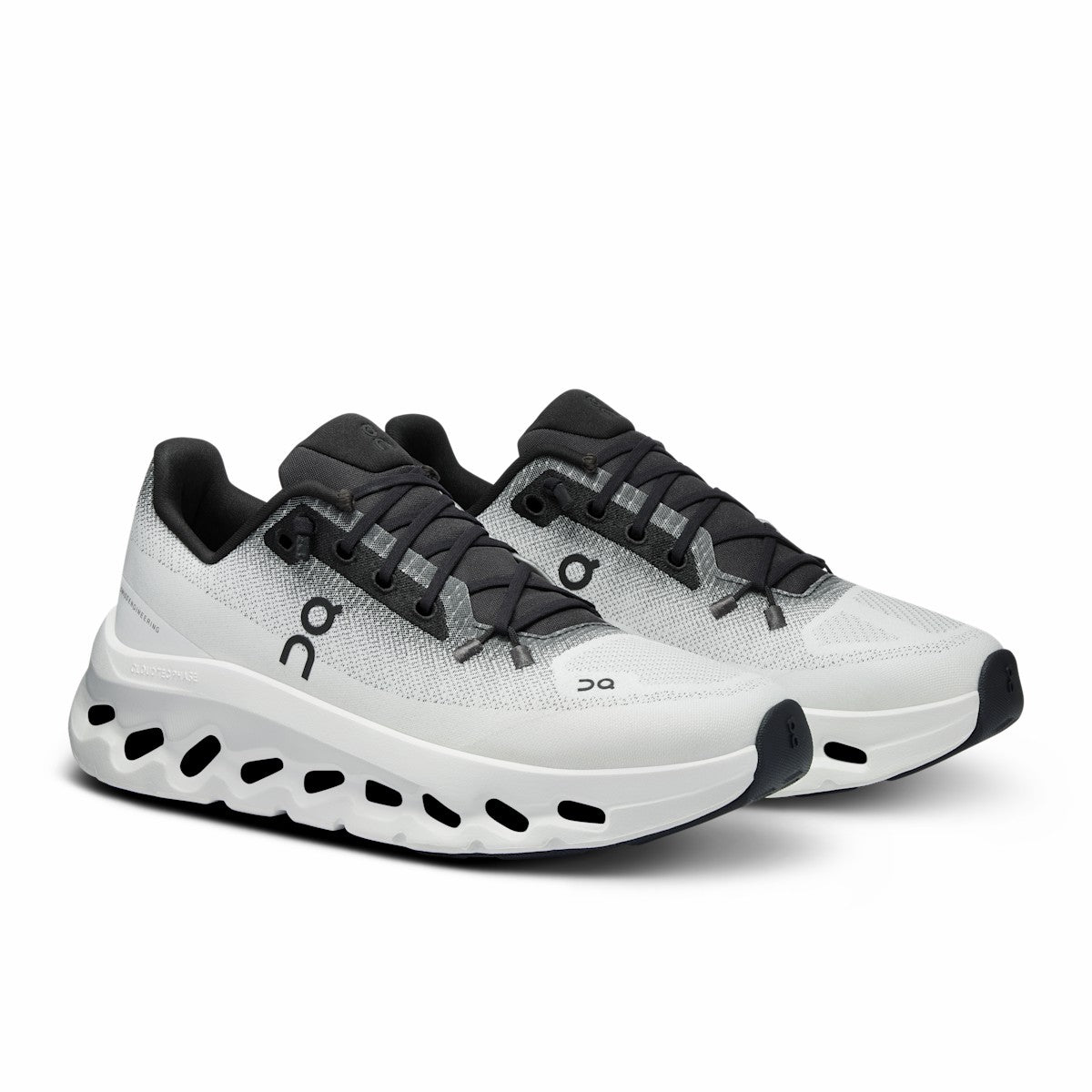 On United States Classic / Women's Cloudtilt - Black/Ivory
