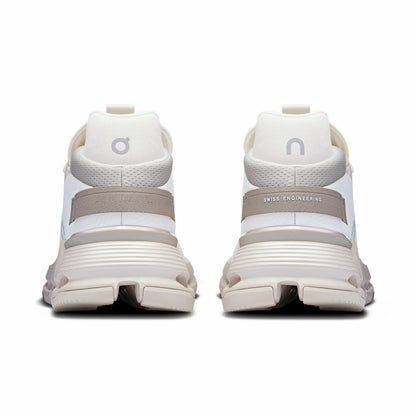 On United States Value / Women's Cloudnova 2 - Ice/Sand