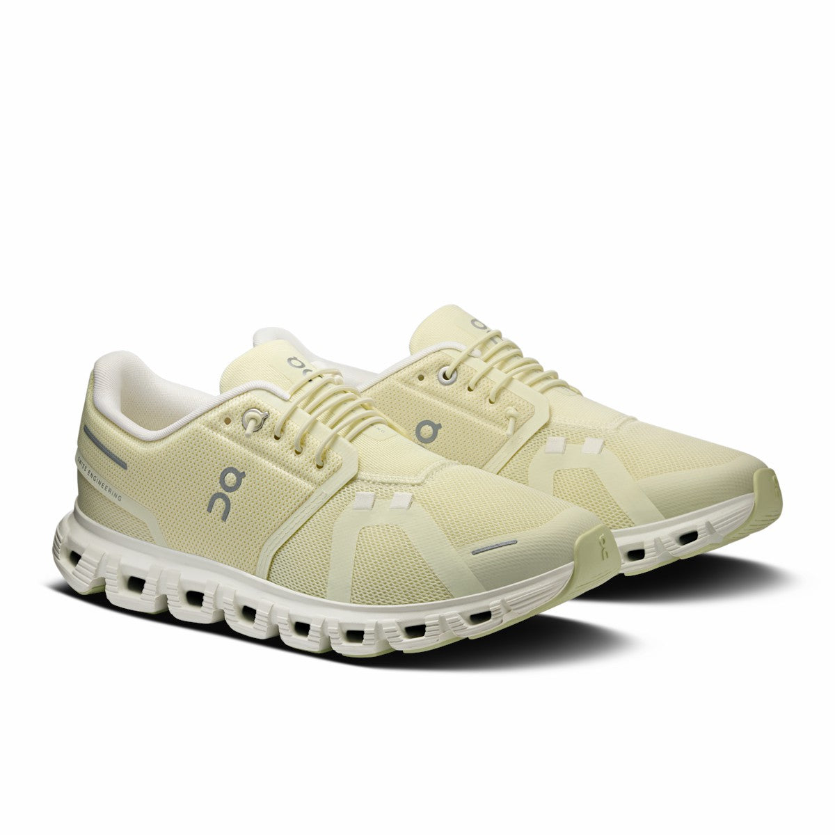 On United States Trending / Women's Cloud 6 - Seedling/Ice