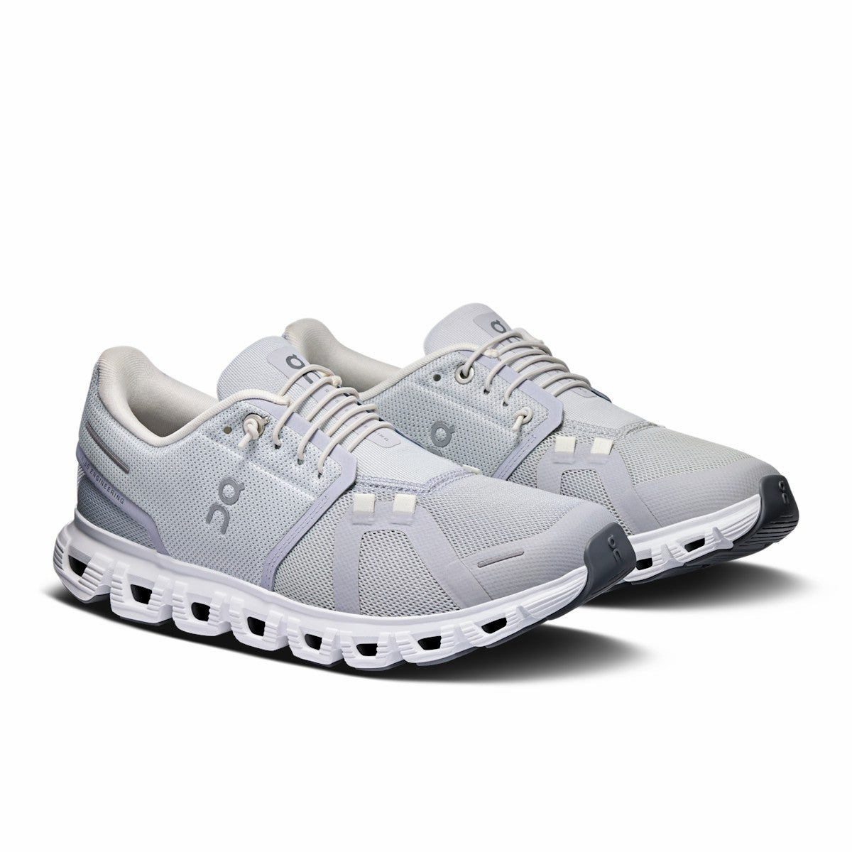 On United States Value / Women's Cloud 6 - Glacier/White