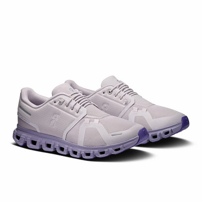 On United States Signature / Women's Cloud 6 - Ether/Tyrian