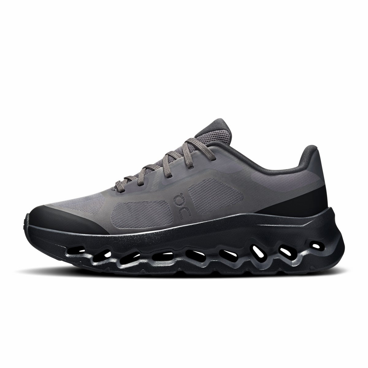 On United States Recommended / Women's Cloudtilt Remix - Black/Black