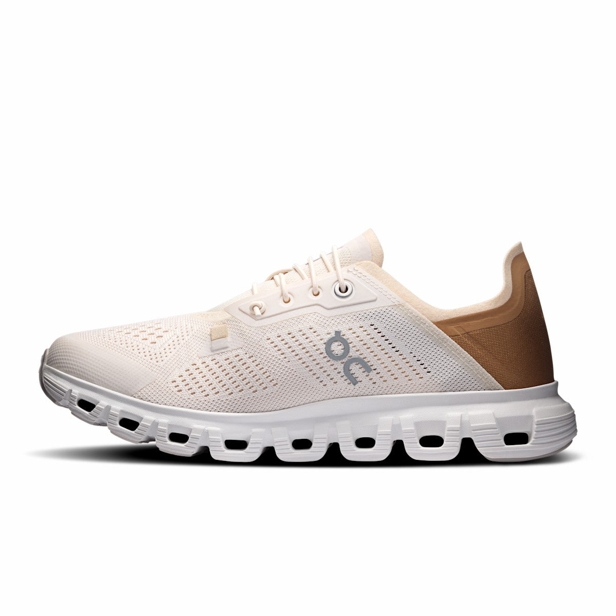 On United States Best Seller / Women's Cloud 6 Coast - Gardenia/Sphinx