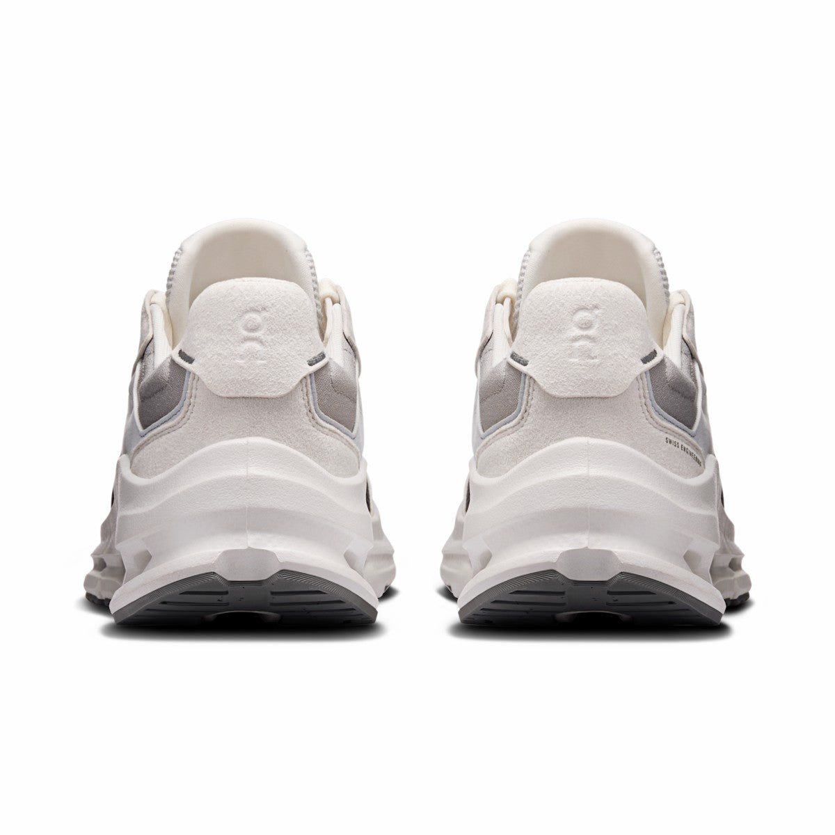 On United States Smart Buy / Women's Cloudnova Rift - Alloy/Glacier