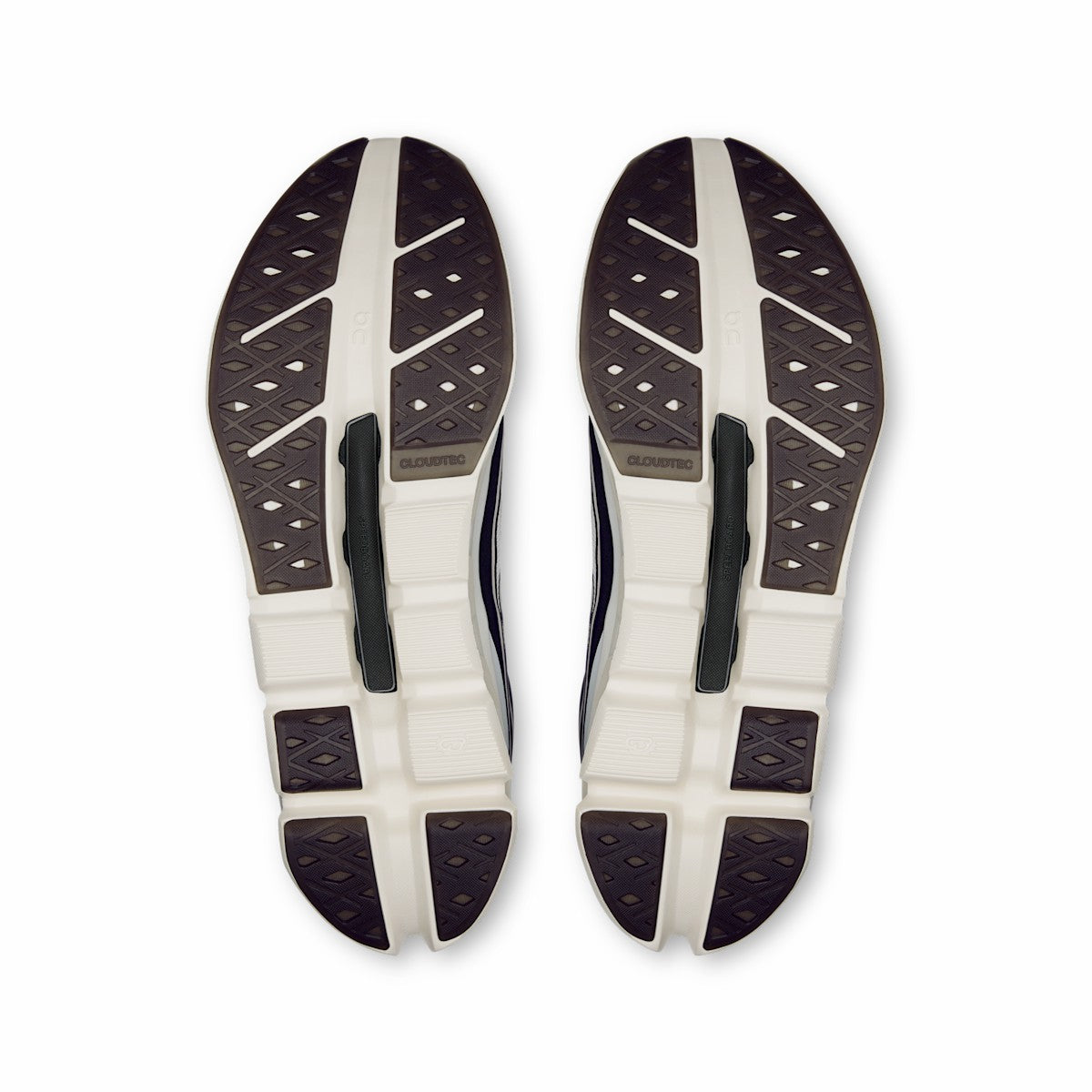 On United States Exclusive / Women's Cloudflow 5 AD - Ivory/Black