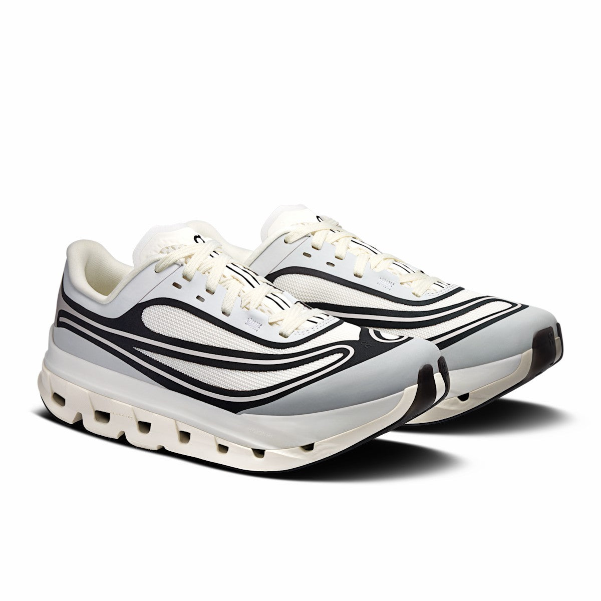 On United States Exclusive / Women's Cloudflow 5 AD - Ivory/Black