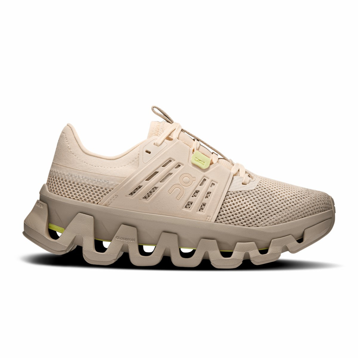 On United States Deals / Women's Cloudswift Amp - Black/Salt