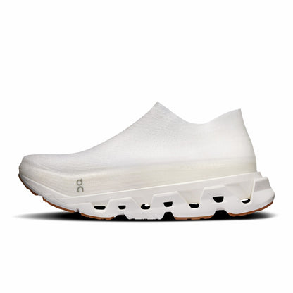 On United States Sale / LightSpray Cloudmonster LOEWE - White