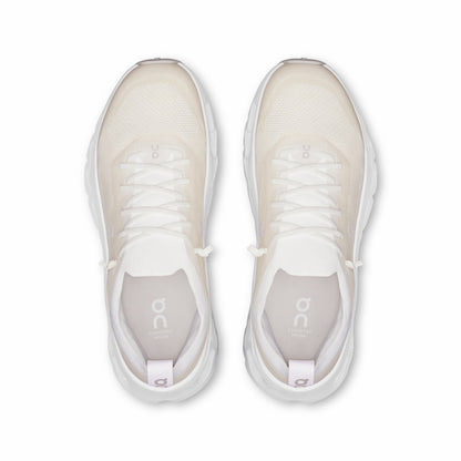On United States Smart Buy / Women's Cloudtilt Moon - White/Frost