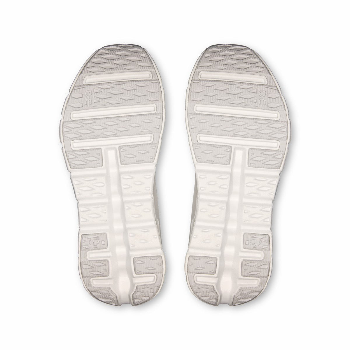 On United States Smart Buy / Women's Cloudtilt Moon - White/Frost